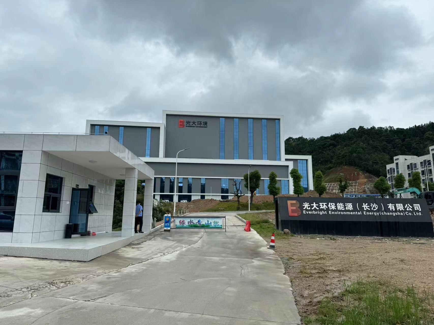 垃圾焚燒廠(chǎng)、大型卸料平臺(tái)除臭